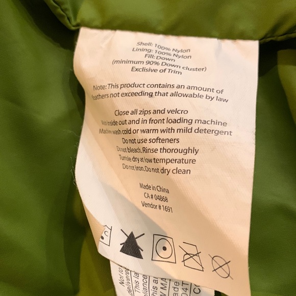 Mountain Equipment Co-op down vest - size L - Picture 10 of 10